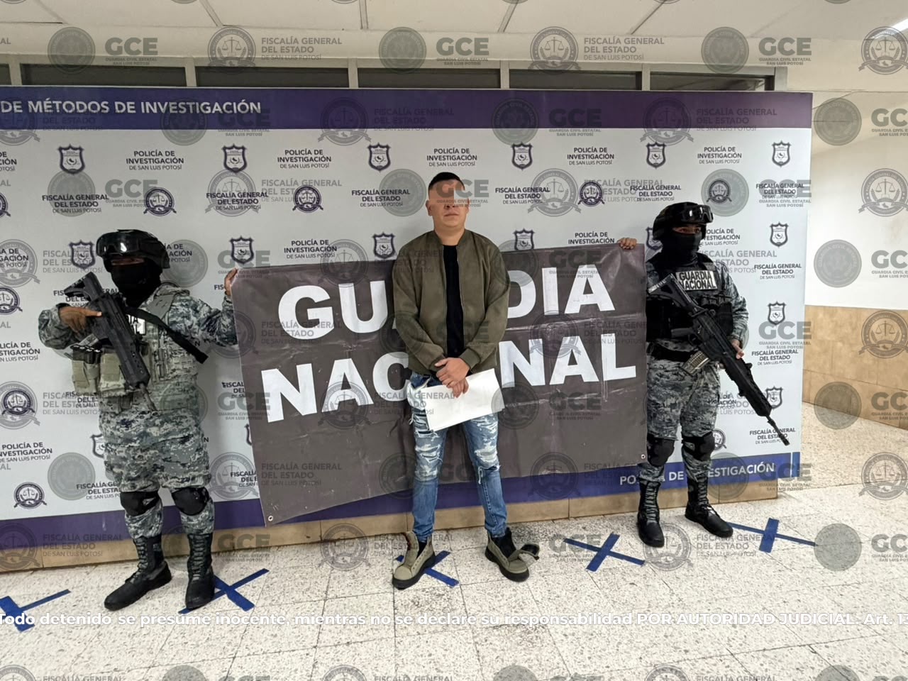 Juan de Jesús “N”, alias “La Wiwa”, junto a elementos de la Guardia Nacional tras su detención en San Luis Potosí.